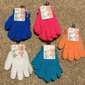 Scrub gloves